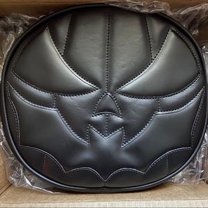 Love pain and stitches bag